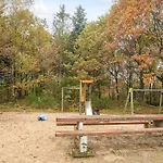 6 Person In Ansager-by Traum *