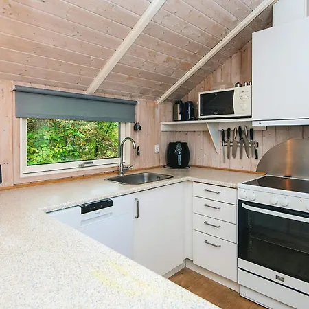 6 Person In Ansager-by Traum * Ansager