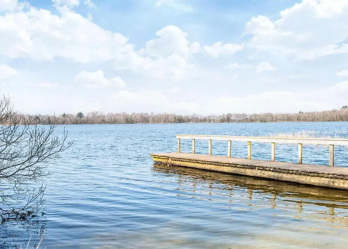 6 Person In Ansager-by Traum Ansager