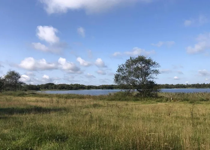 6 Person In Ansager-by Traum Nyaraló