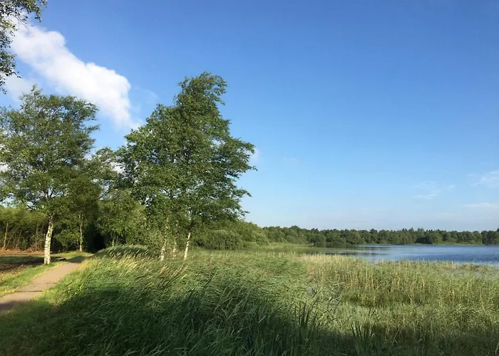 6 Person In Ansager-by Traum Nyaraló